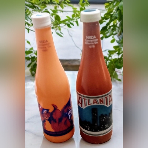 Set of 8 NSDA Convention Commemorative Bottles - Picture 6 of 15